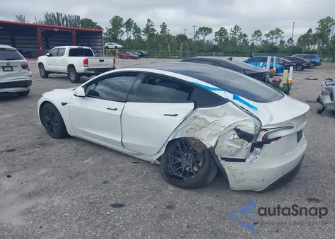 2024 Tesla Model 3 Long Range Dual Motor All-Wheel Drive/Rear-Wheel Drive z USA, uszkodzony, nr VIN 5YJ3E1EA4RF747363